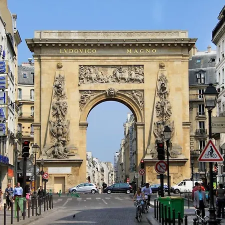 Charming 40 M2, 10th Apartment Paris